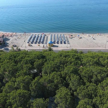 Villaggio Camping Lungomare Cropani Extérieur photo