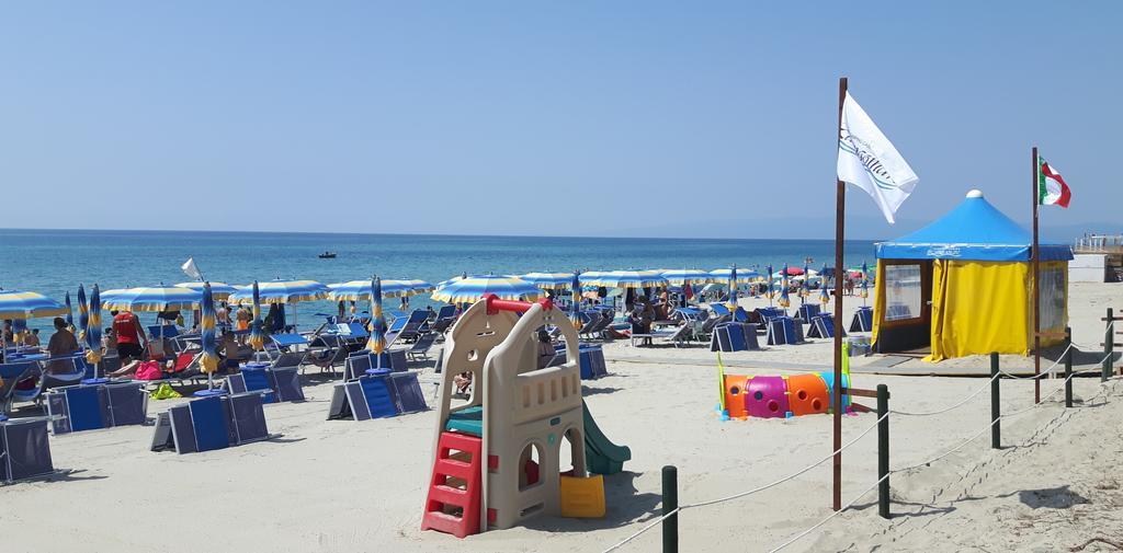 Villaggio Camping Lungomare Cropani Extérieur photo