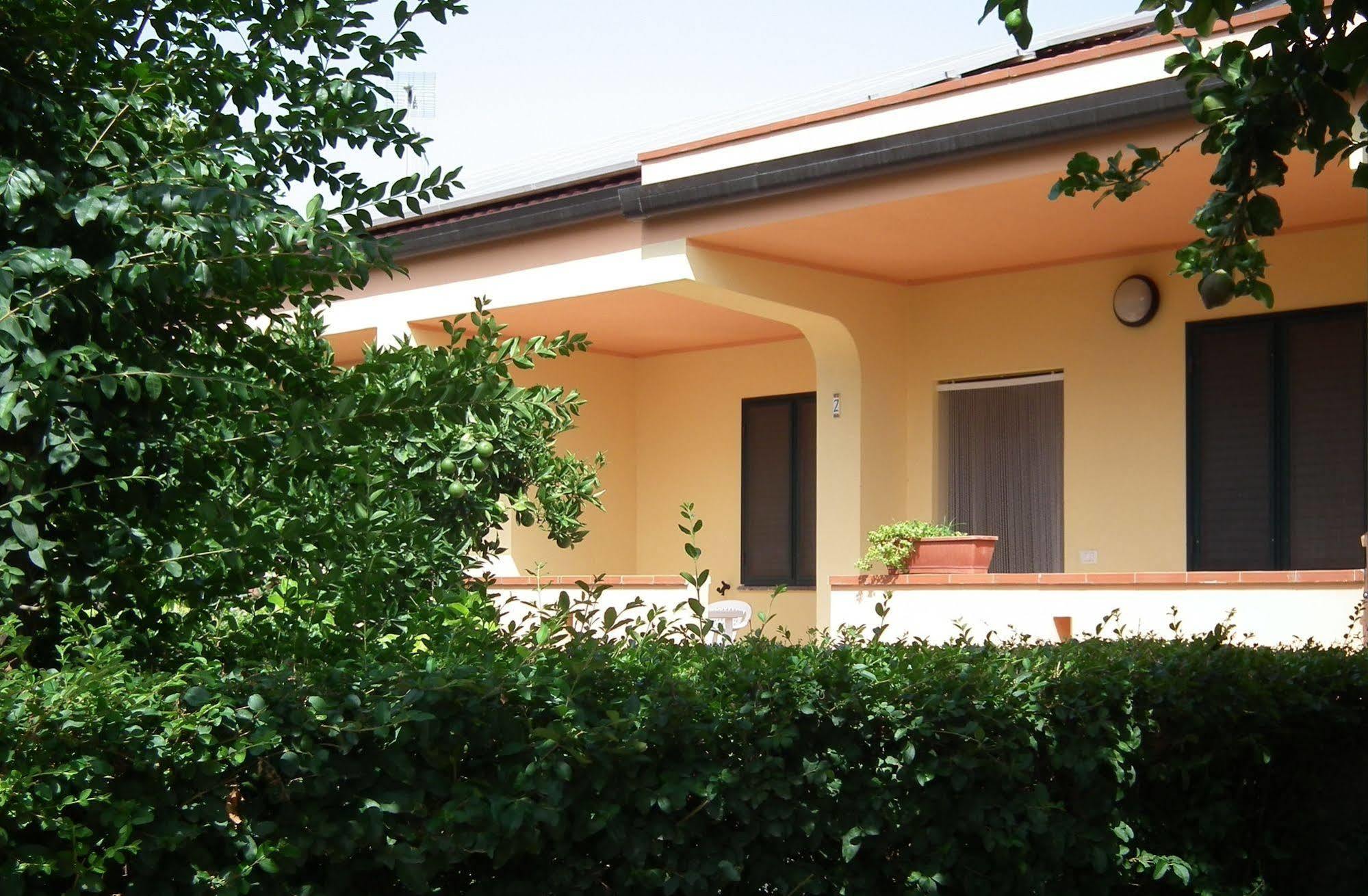Villaggio Camping Lungomare Cropani Extérieur photo