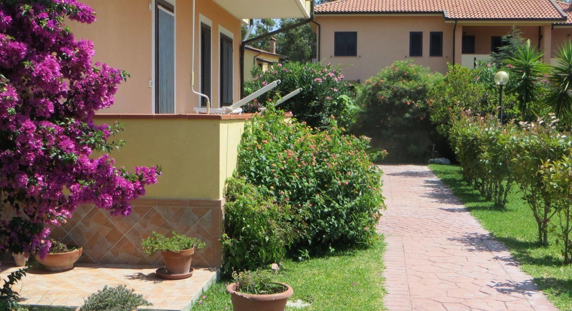 Villaggio Camping Lungomare Cropani Extérieur photo