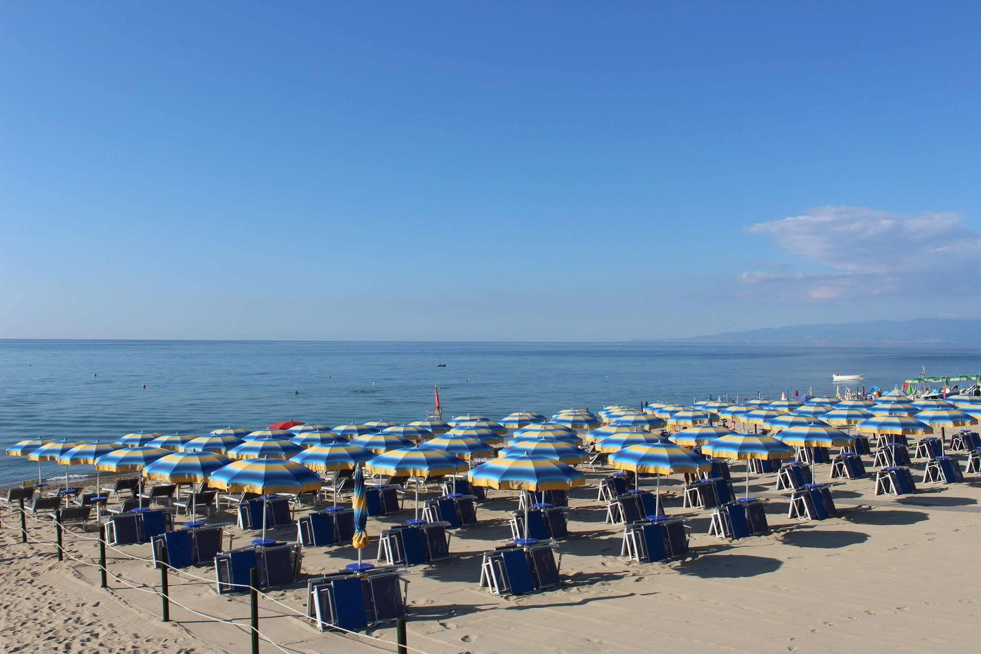 Villaggio Camping Lungomare Cropani Extérieur photo